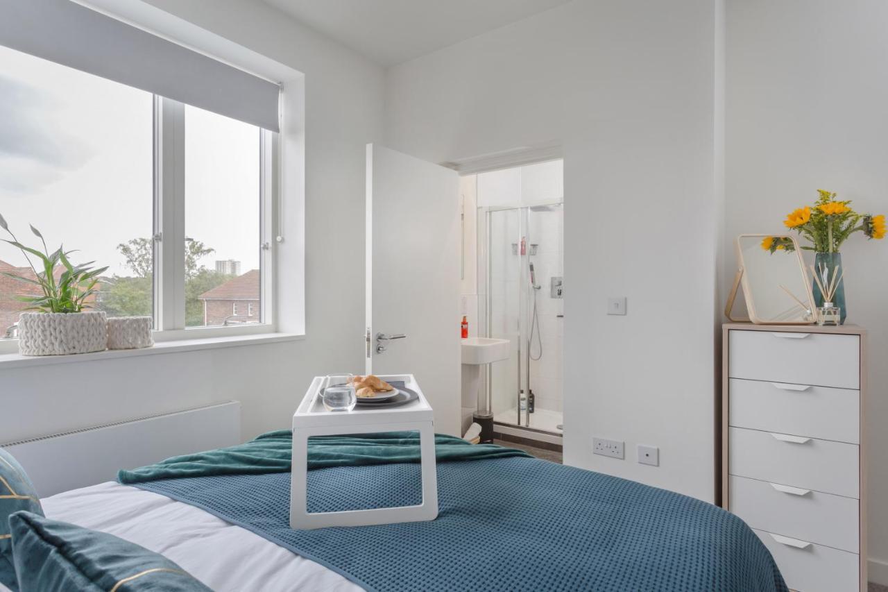 Luxury Serviced Apartments Stevenage, Hertfordshire Bagian luar foto