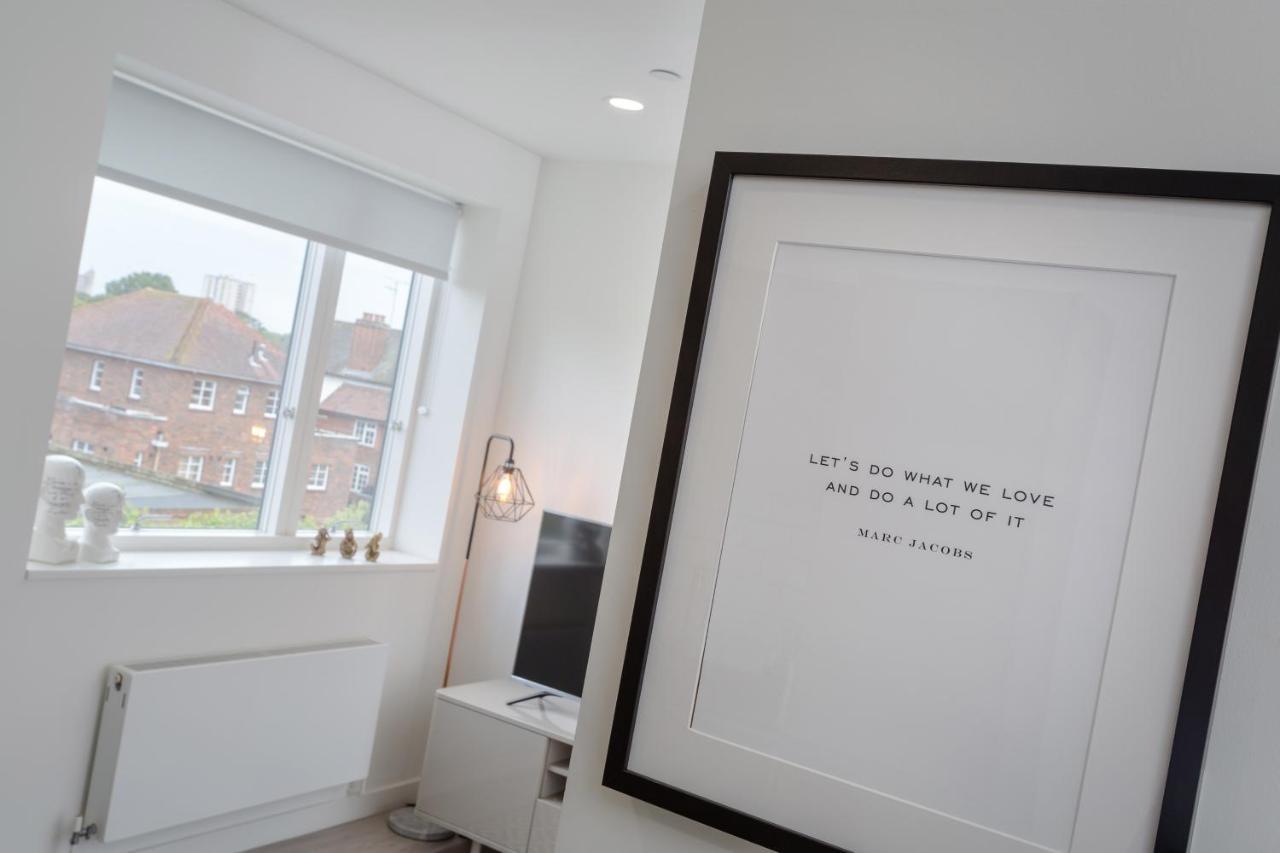 Luxury Serviced Apartments Stevenage, Hertfordshire Bagian luar foto