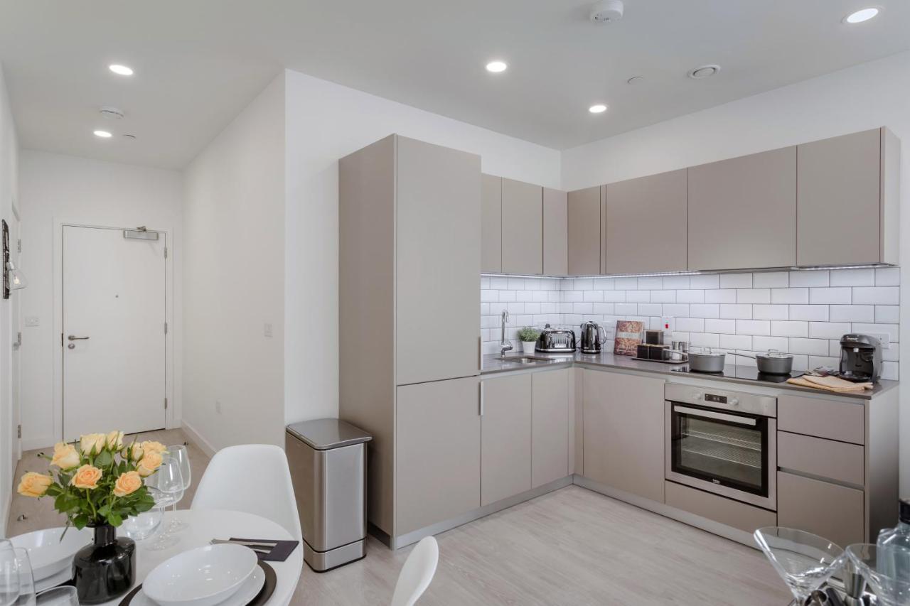 Luxury Serviced Apartments Stevenage, Hertfordshire Bagian luar foto