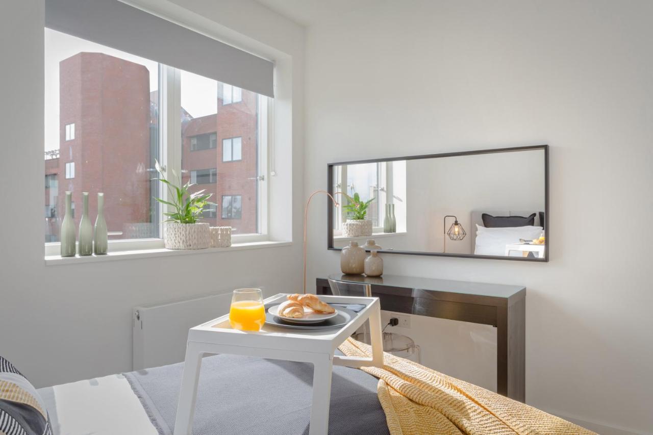 Luxury Serviced Apartments Stevenage, Hertfordshire Bagian luar foto