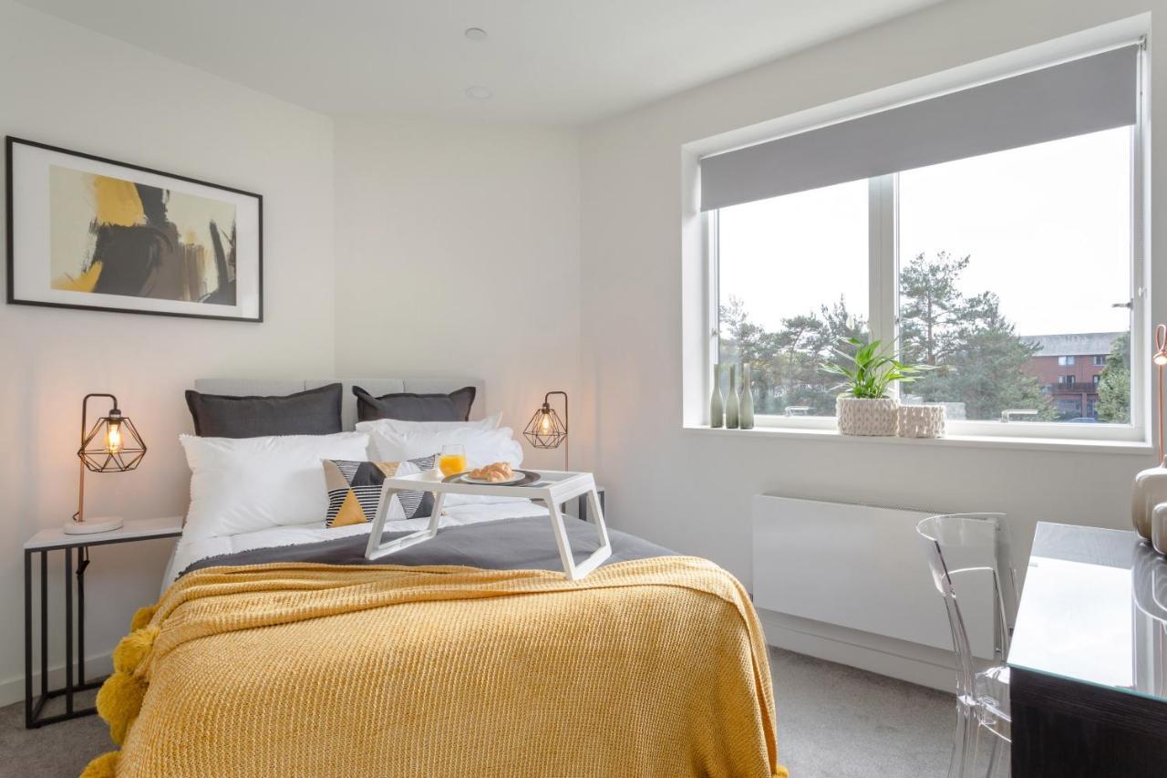 Luxury Serviced Apartments Stevenage, Hertfordshire Bagian luar foto