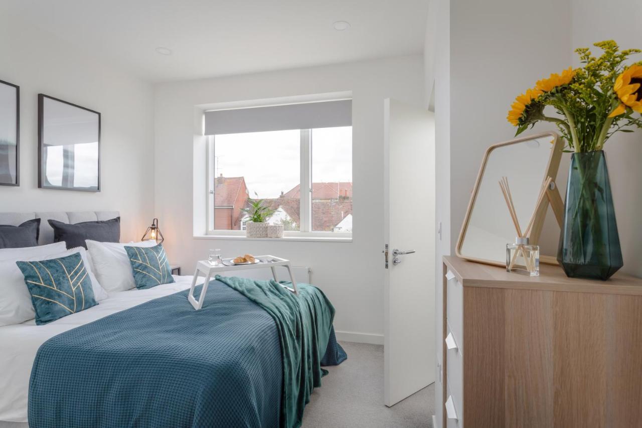 Luxury Serviced Apartments Stevenage, Hertfordshire Bagian luar foto